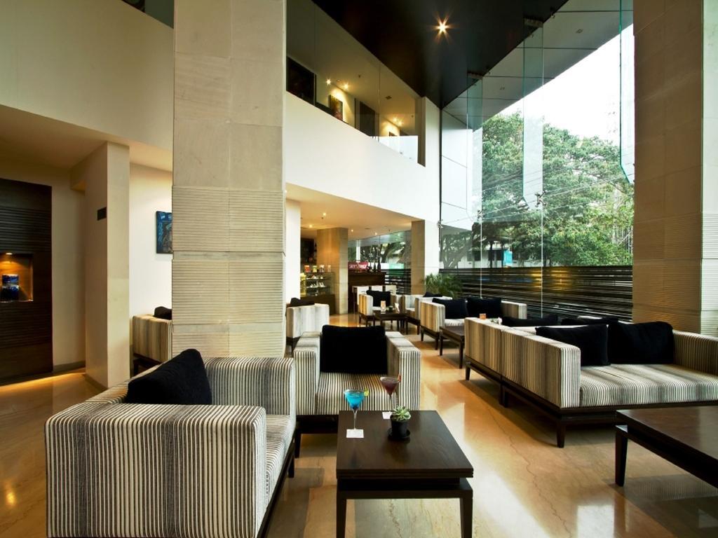 Svenska Design Hotel, Electronic City, Бангалор Экстерьер фото